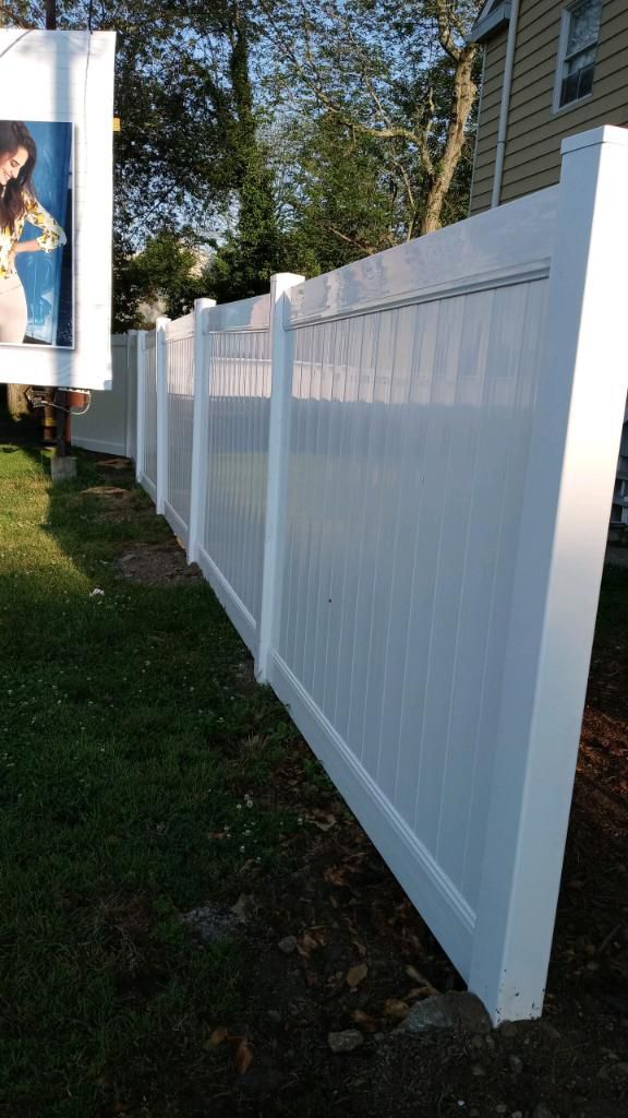 Fence your backyard with Alfa Landscaping